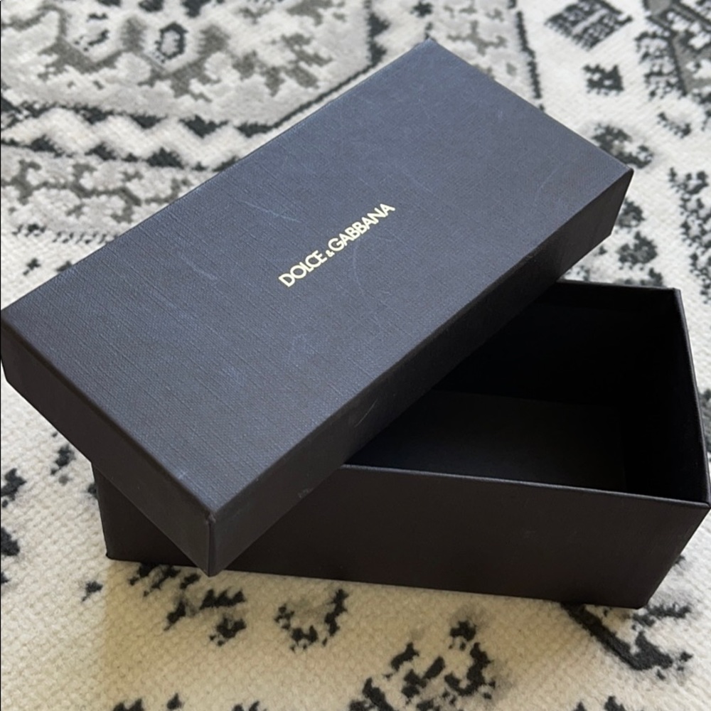 Dolce & Gabanna sunglasses box